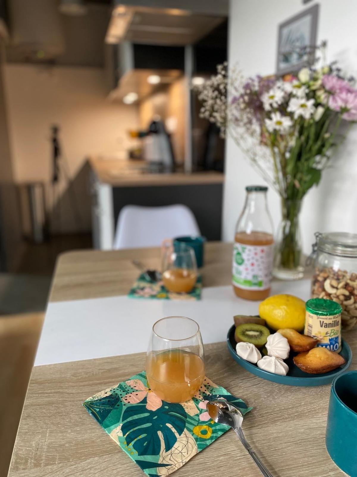 Agreable Cocon Sous Les Toits - Parking - Wifi Apartment Pleneuf-Val-Andre Luaran gambar